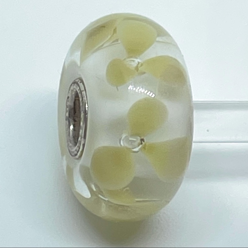 Trollbeads Nougat Flower